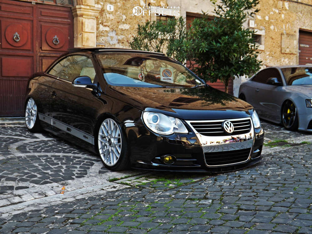 2007 Volkswagen Eos with 18x8.5 45 Rotiform Rse and 215/40R18 Nexen 3000  and Air Suspension | Custom Offsets