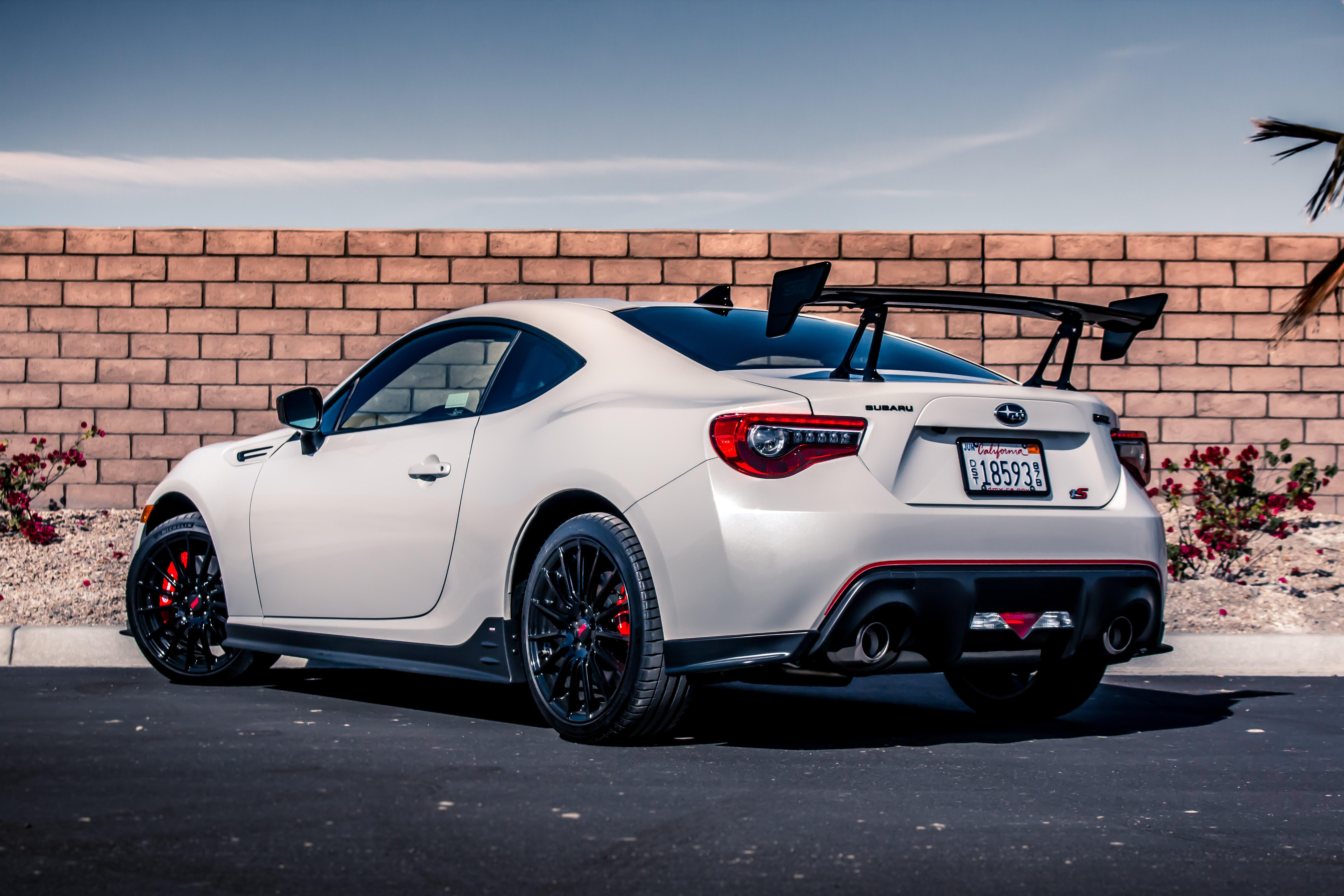 New Subaru BRZ and Toyota 86 are on the way - CNET