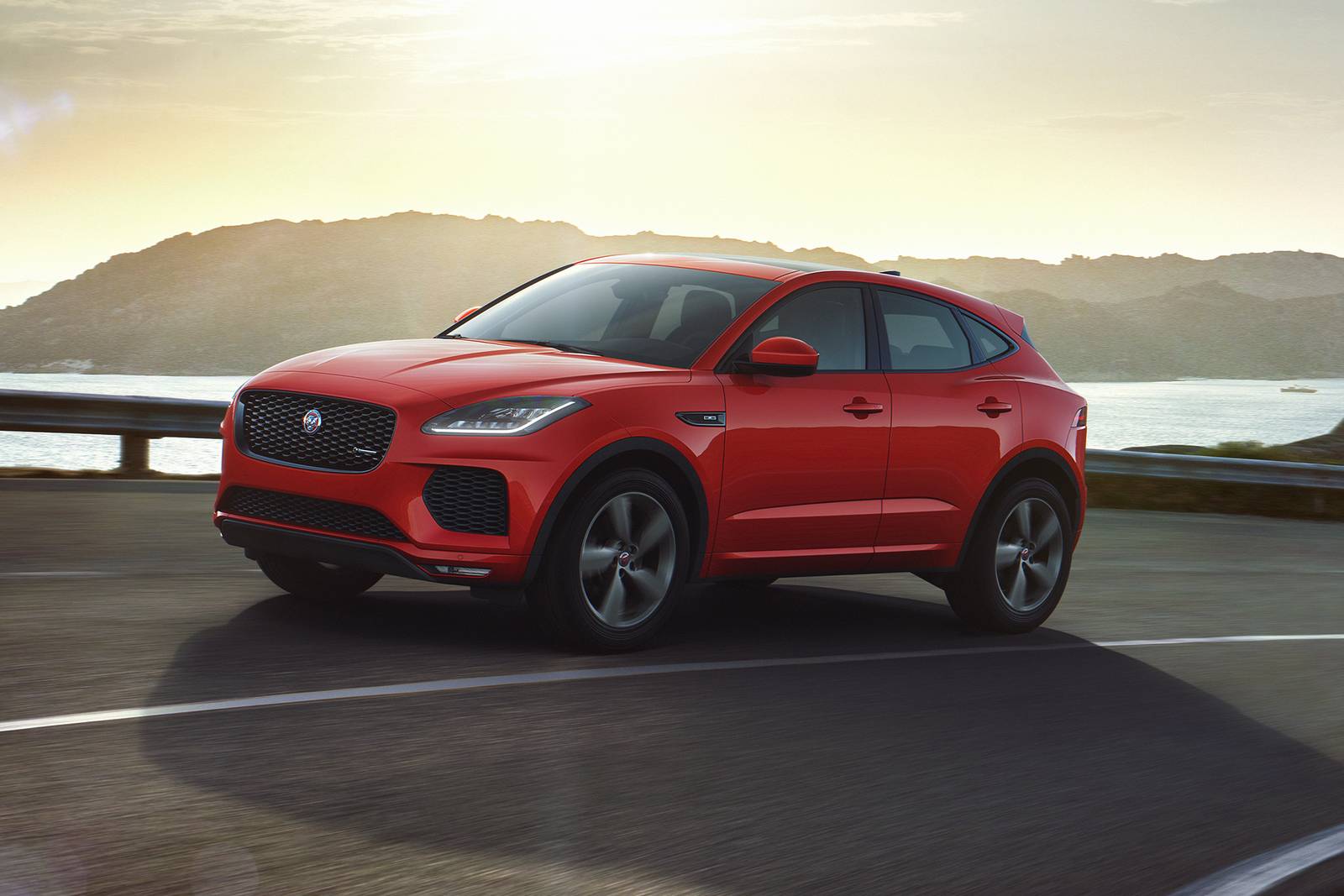 2020 Jaguar E-PACE Review & Ratings | Edmunds