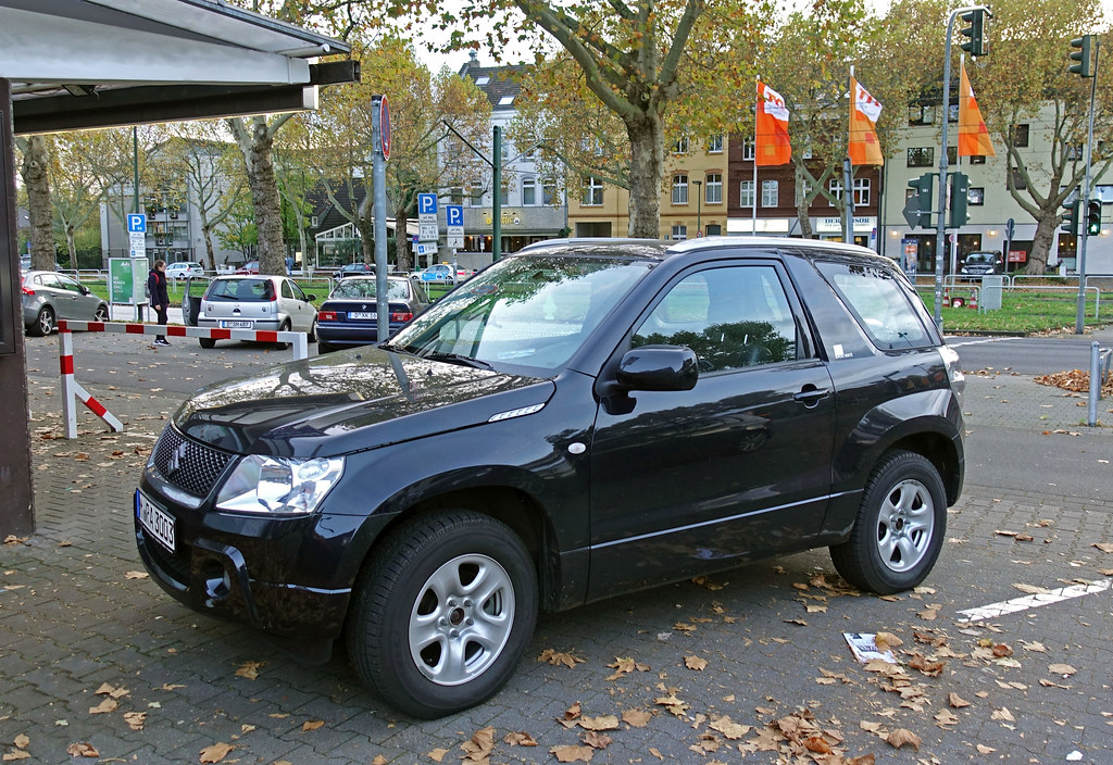 Suzuki Grand Vitara 3-door hardtop ⭙ third generation (JT)… | Flickr