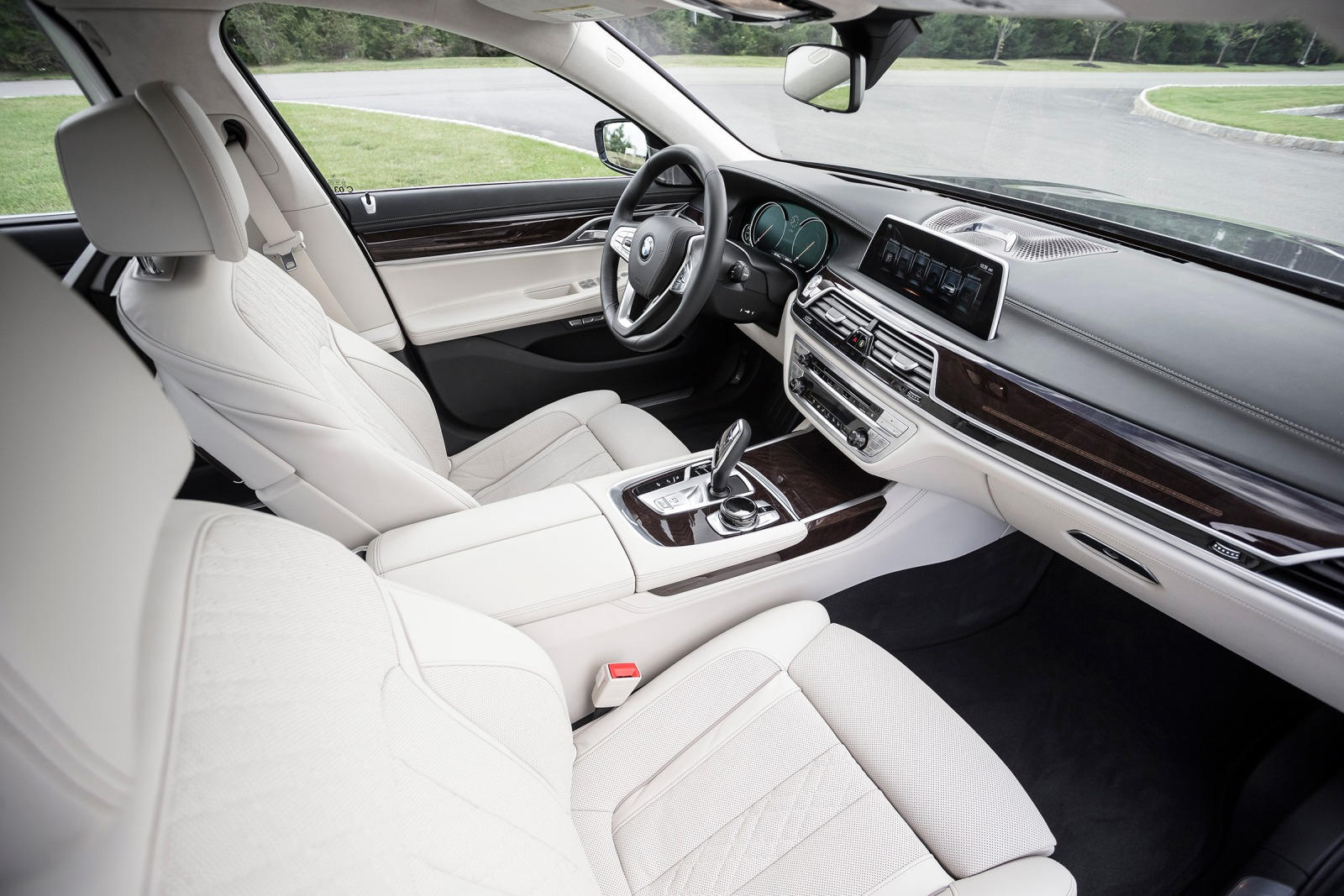 2018 BMW 7 Series Interior Photos | CarBuzz