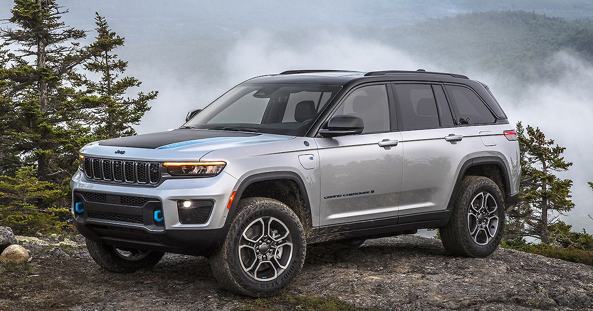 Jeep Grand Cherokee adds interior space, plug-in variant with 25-mile range  for 2022 | Automotive News