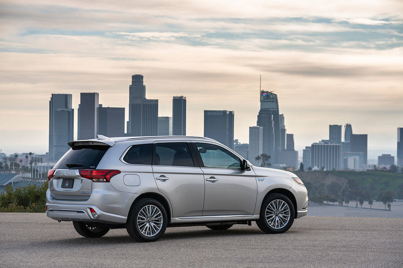 2019 Mitsubishi Outlander PHEV is friendly, fuel-efficient | HeraldNet.com