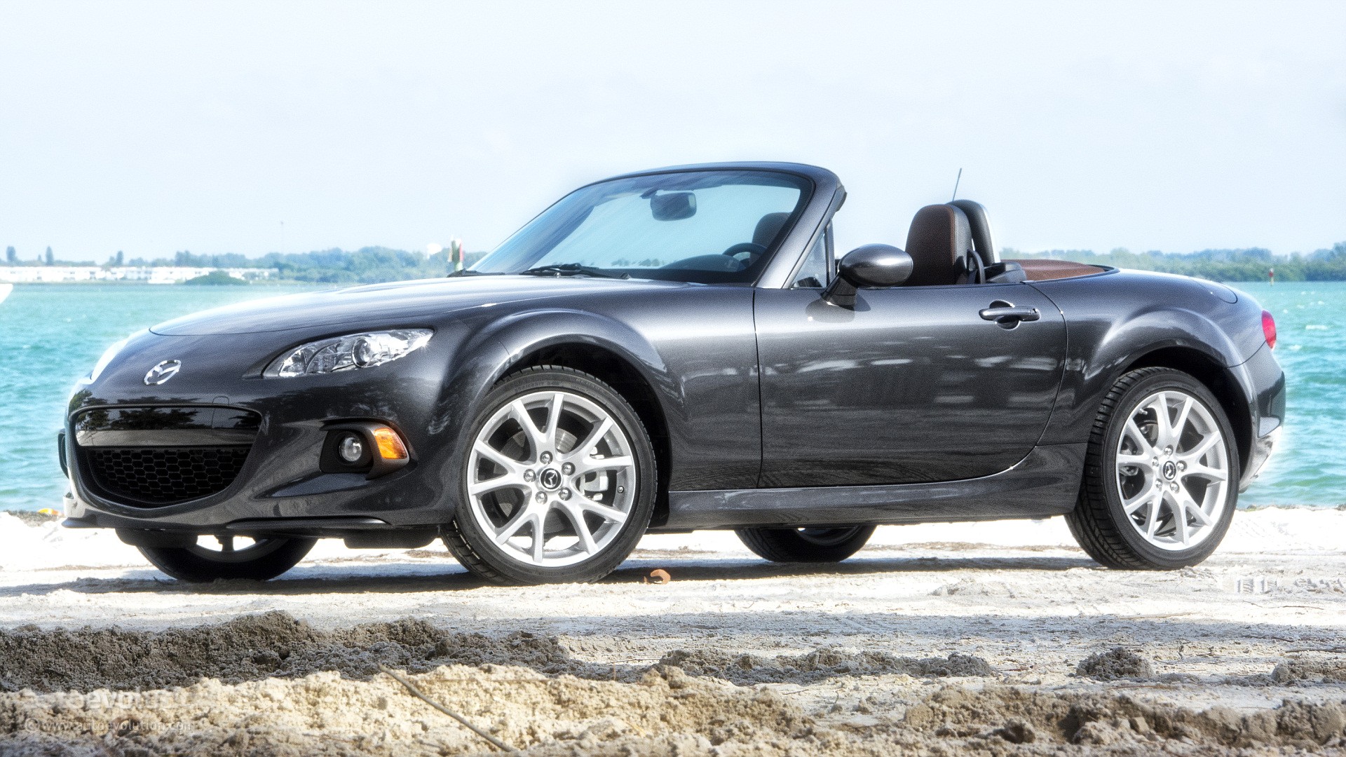 2015 Mazda MX-5 Miata Review - autoevolution