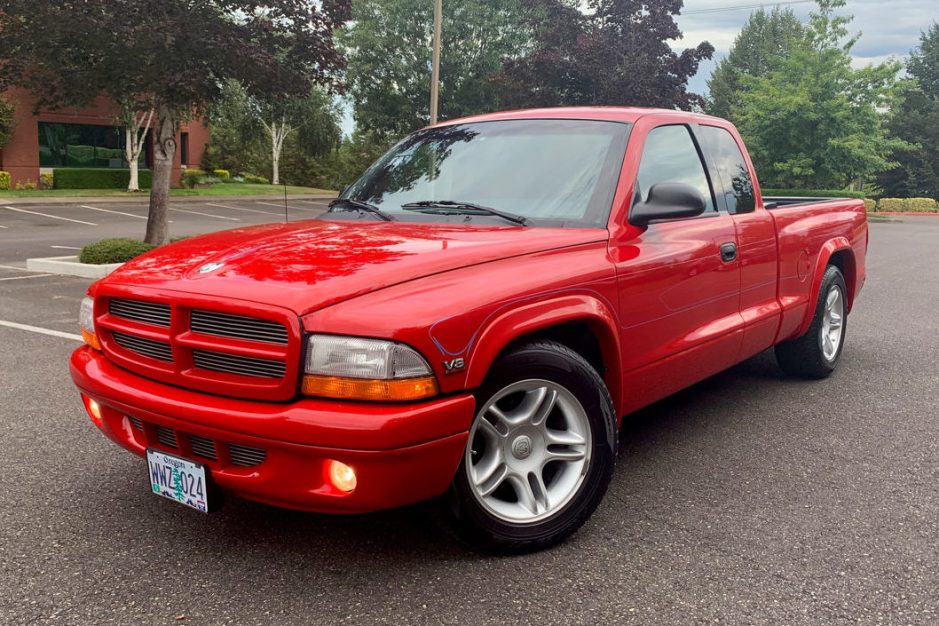 No Reserve: One-Owner 1999 Dodge Dakota R/T Club Cab for sale on BaT  Auctions - sold for $7,700 on September 23, 2019 (Lot #23,155) | Bring a  Trailer