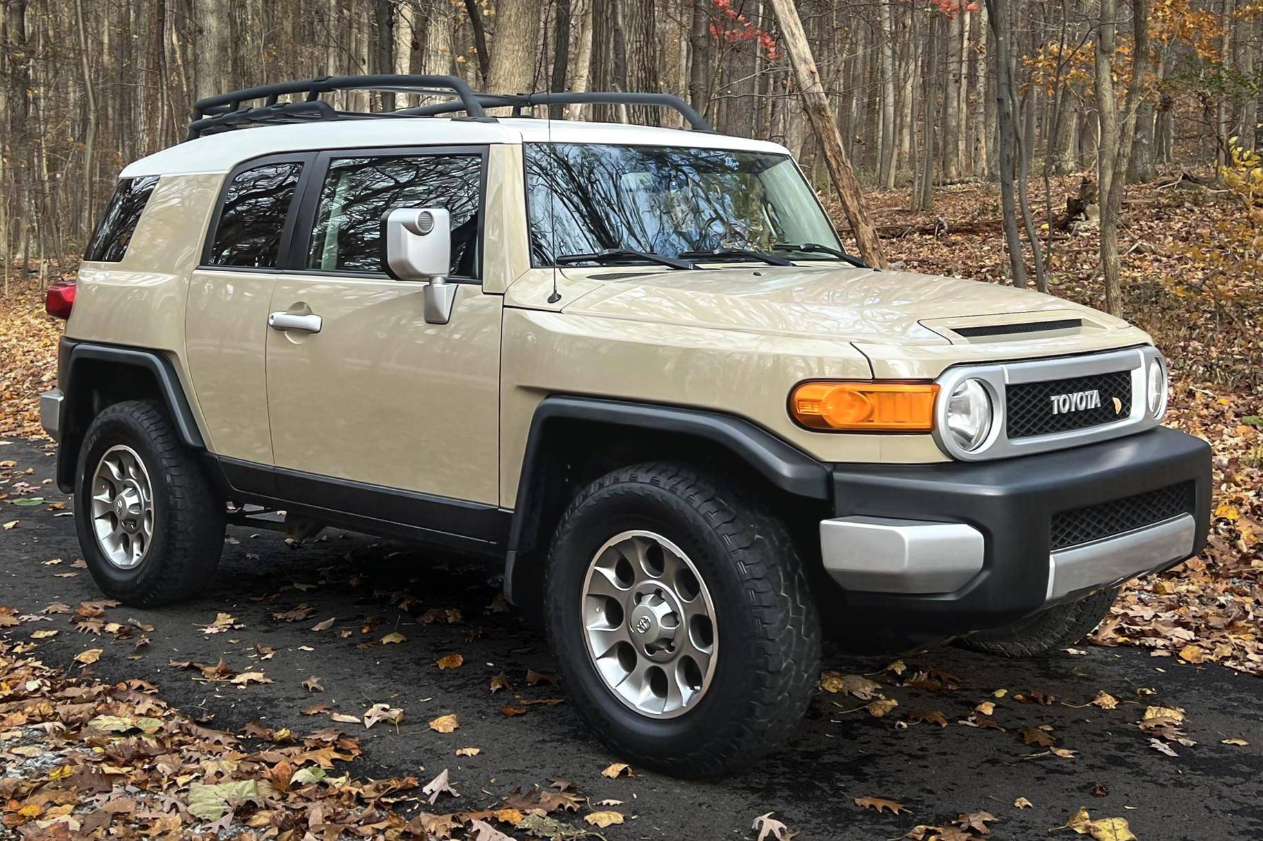 2011 Toyota FJ Cruiser for Sale - Cars & Bids