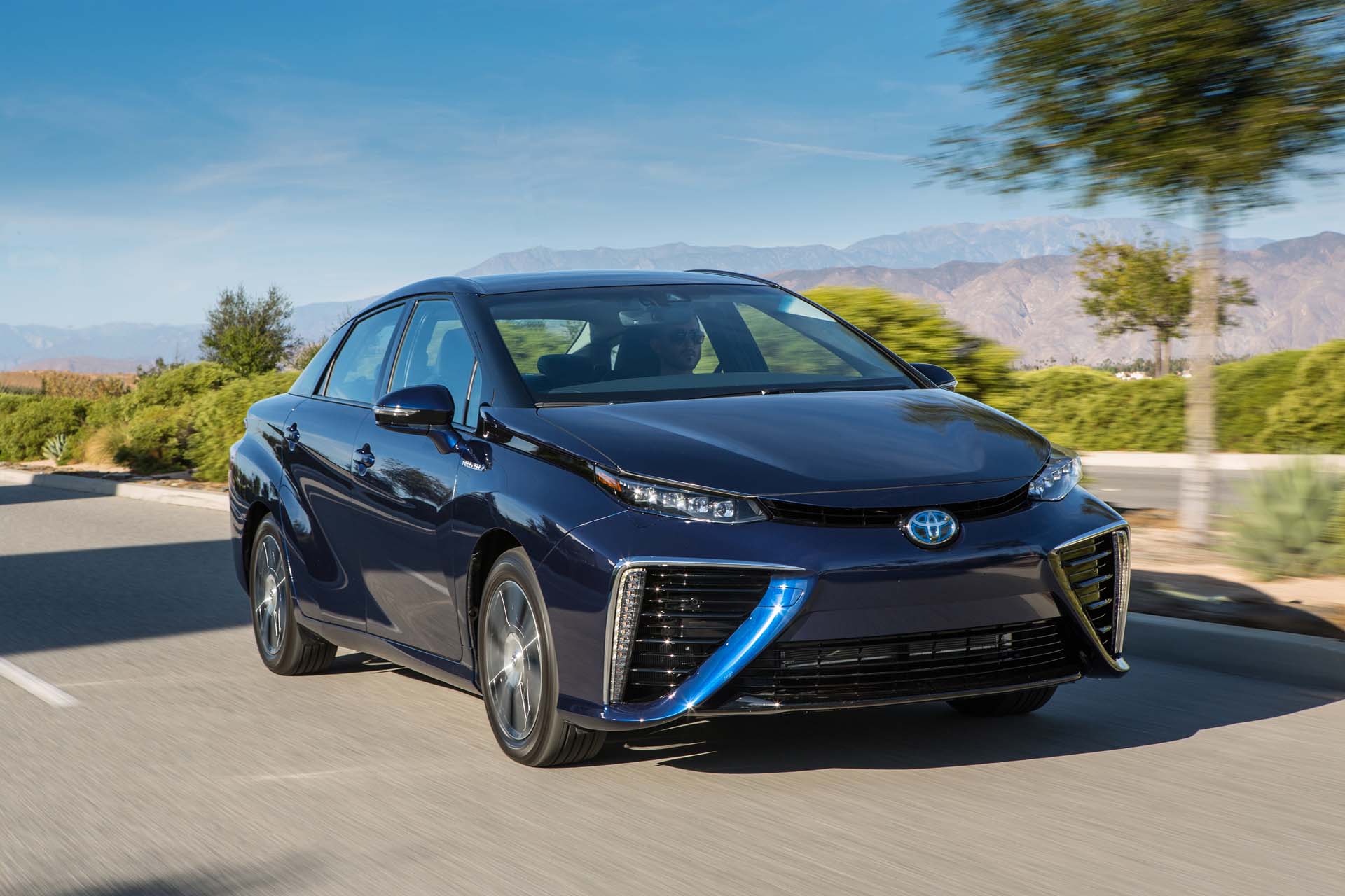 2019 Toyota Mirai Review, Ratings, Specs, Prices, and Photos - The Car  Connection