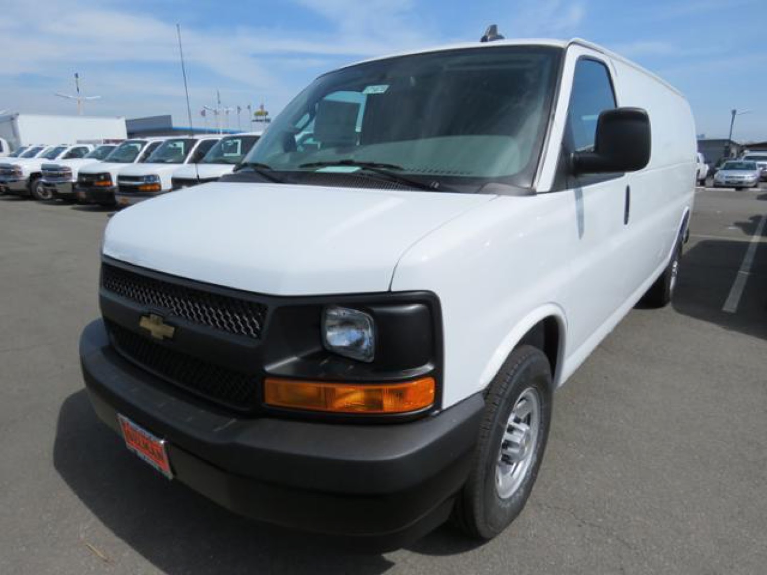 New 2017 Chevrolet Express Cargo Van Available At LA Dealer | GM Authority