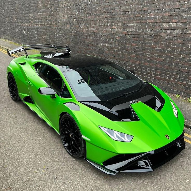 Lamborghini huracan STO | Lamborghini huracan, Roadster car, Green  lamborghini