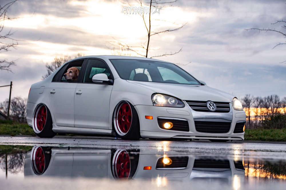 2008 Volkswagen Jetta GLI with 18x10 OZ Racing Strosek and Lexani 215x40 on  Air Suspension | 1585255 | Fitment Industries