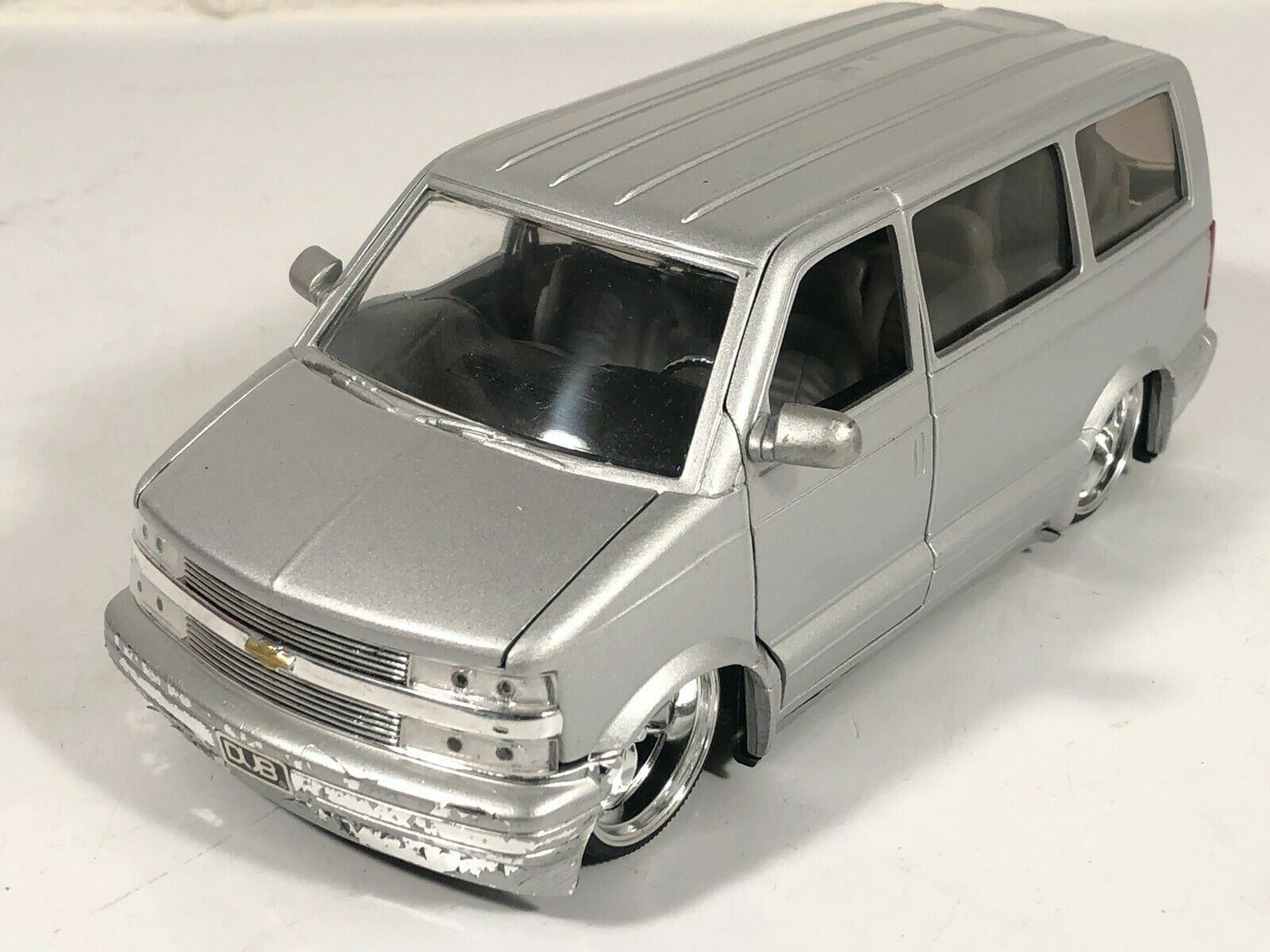 Jada 1/24 Scale Dub City 2001 Chevy Astro Van Silver Gray Chevrolet Display  | eBay