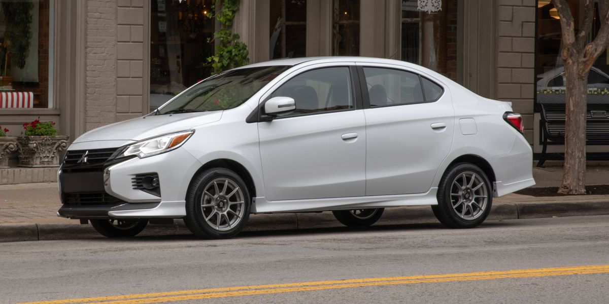 2019 Mitsubishi Mirage G4 SE CVT Features and Specs