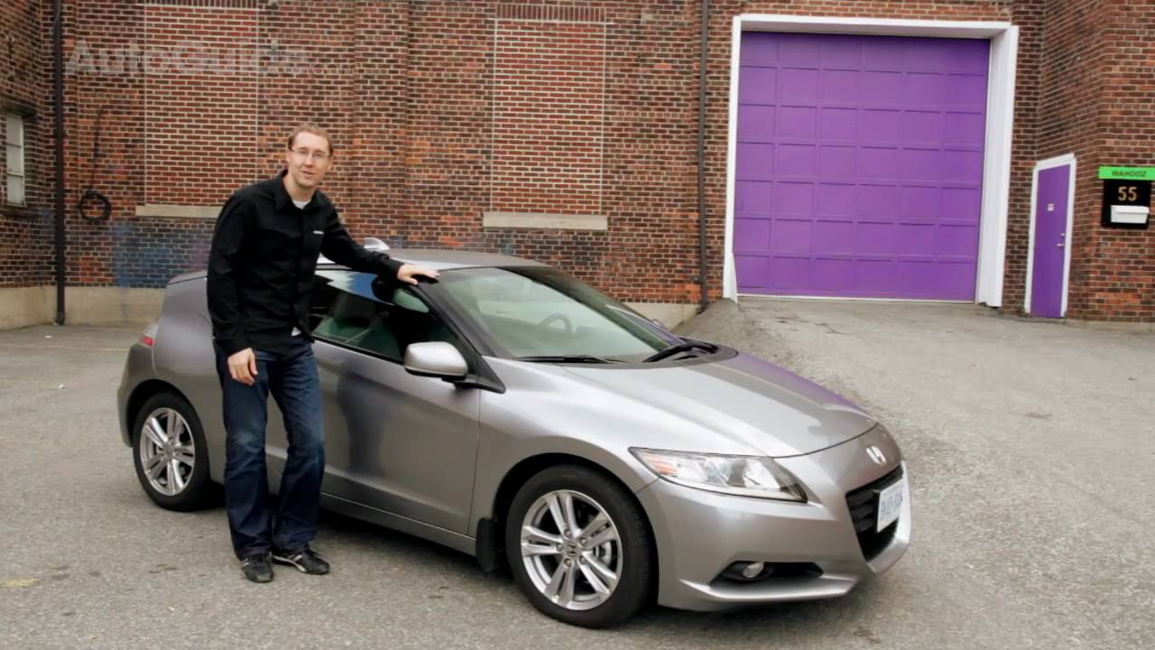 2011 Honda CR-Z Review - Honda builds a better MINI Cooper, that just  happens to be a hybrid - YouTube