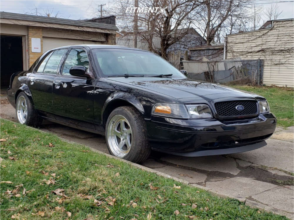 2003 Ford Crown Victoria S with 18x9.5 Whistler Sk5 and General 255x45 on  Stock Suspension | 1438102 | Fitment Industries