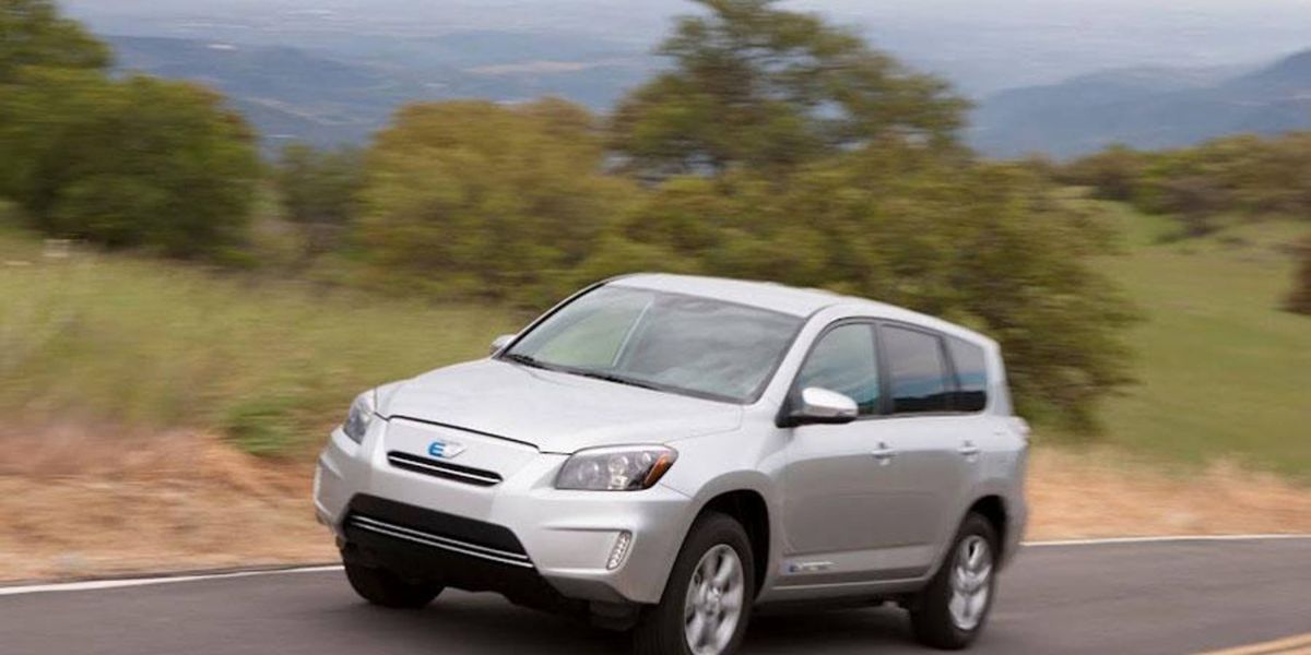 2013 Toyota RAV4 EV drive review