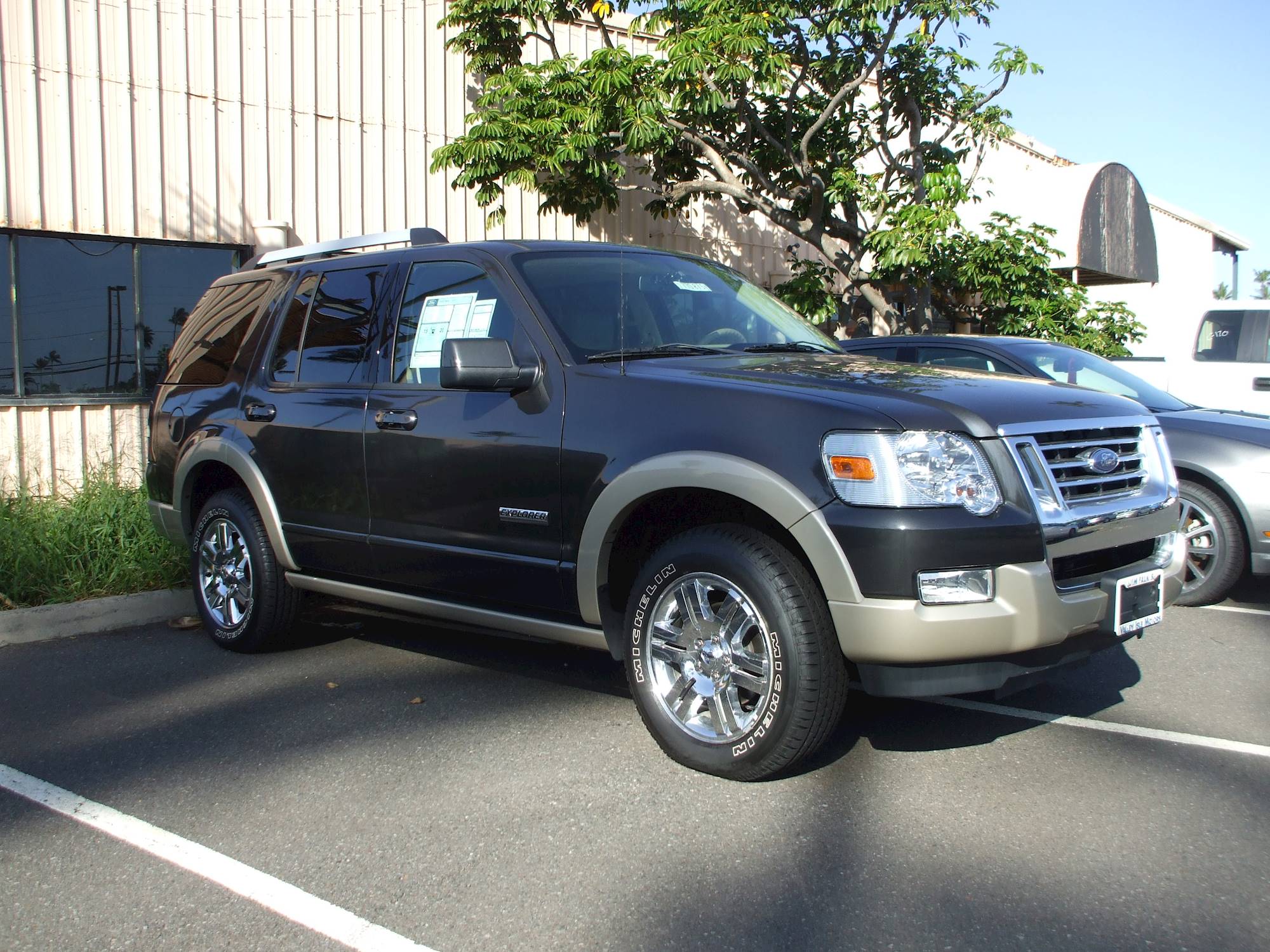 2007 Ford Explorer Eddie Bauer - 4dr SUV 4.6L V8 4x4 auto