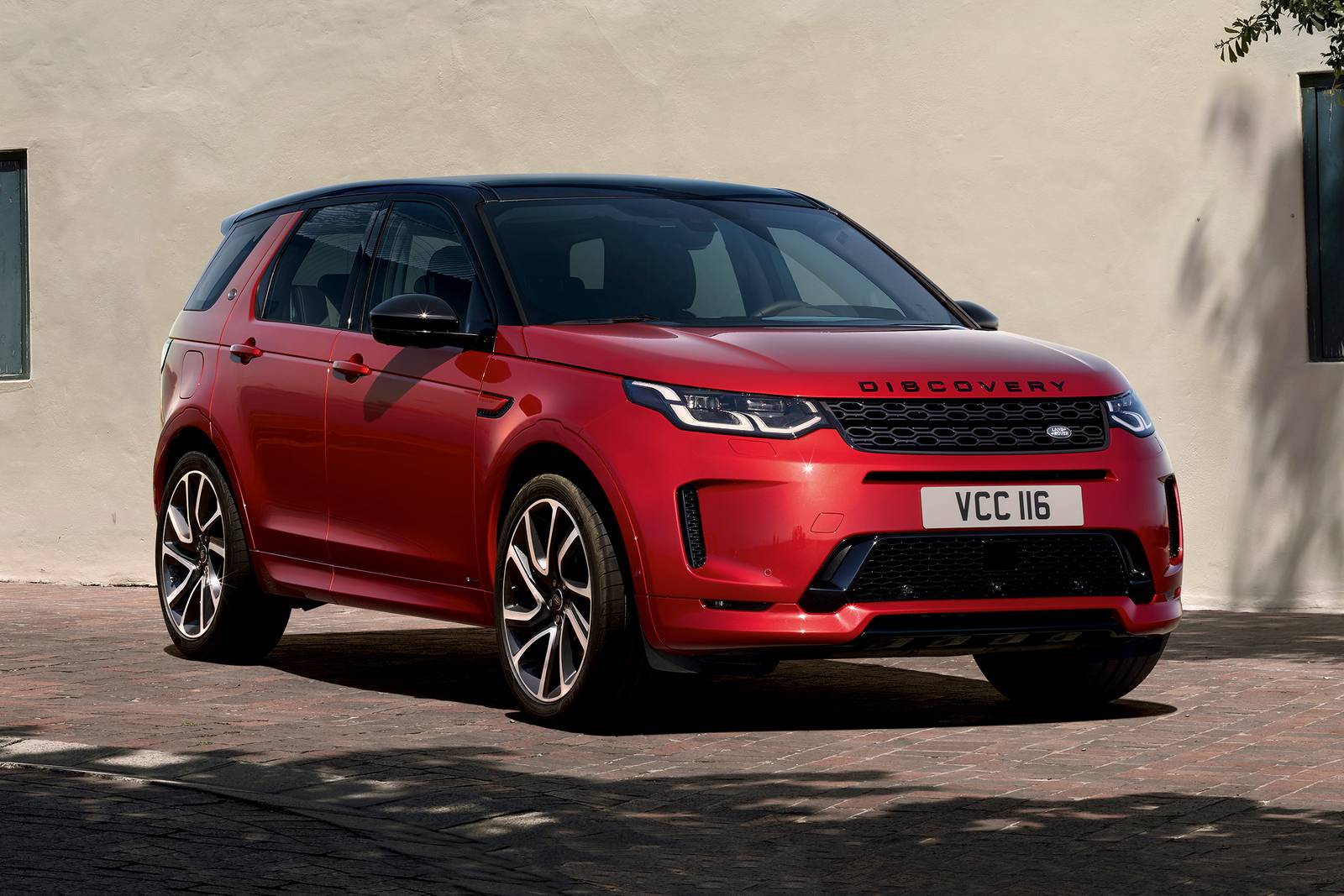 2020 Land Rover Discovery Sport Review & Ratings | Edmunds