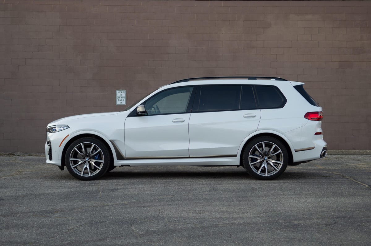 2020 BMW X7 M50i review: Party boat - CNET