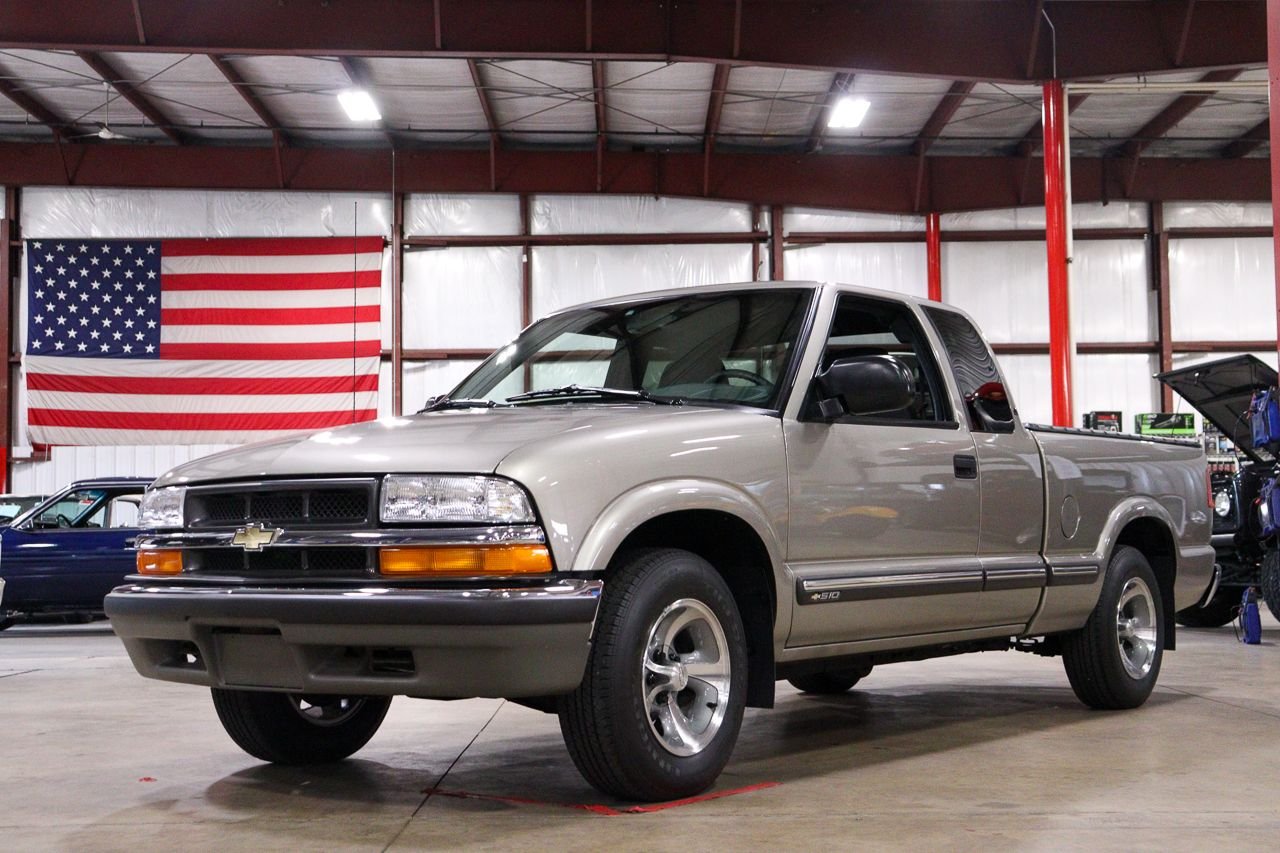 2003 Chevrolet S-10 | GR Auto Gallery