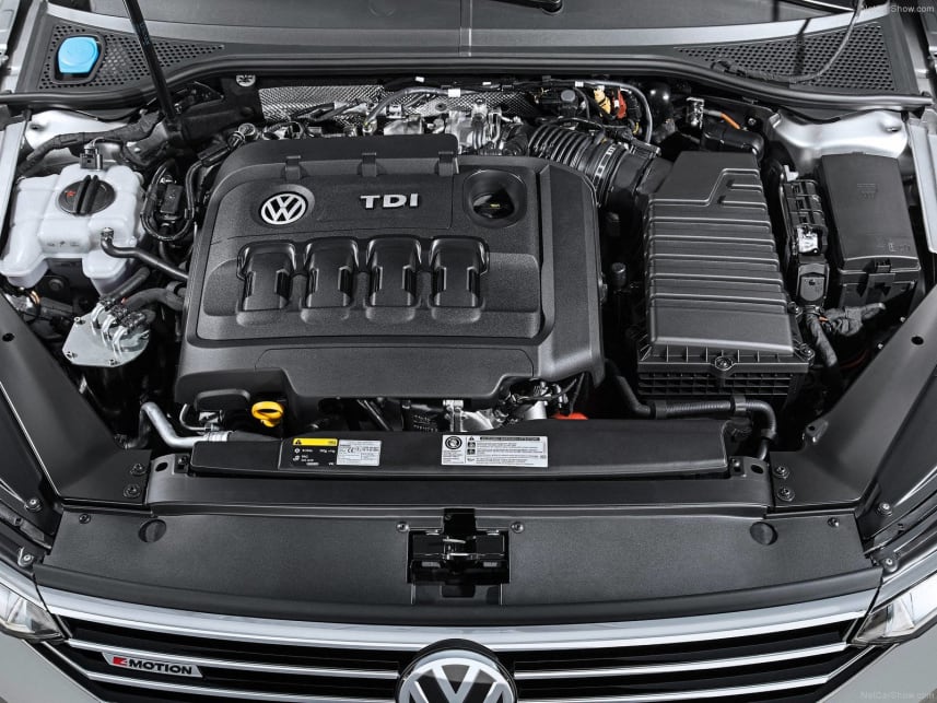 Volkswagen Passat sedan 2015 review | CarsGuide