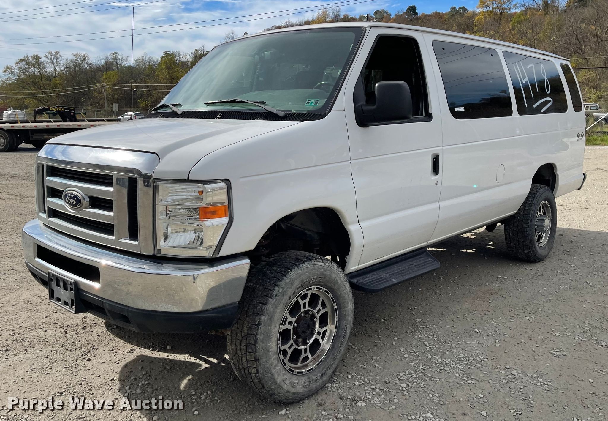 2014 Ford E350 Super Duty XLT van in Eighty Four, PA | Item IK9623 sold |  Purple Wave