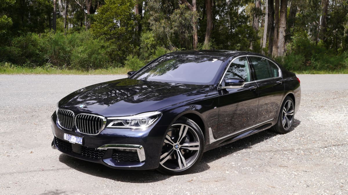 2015 BMW 7 Series Review - Ready To Dominate The Luxury Sector