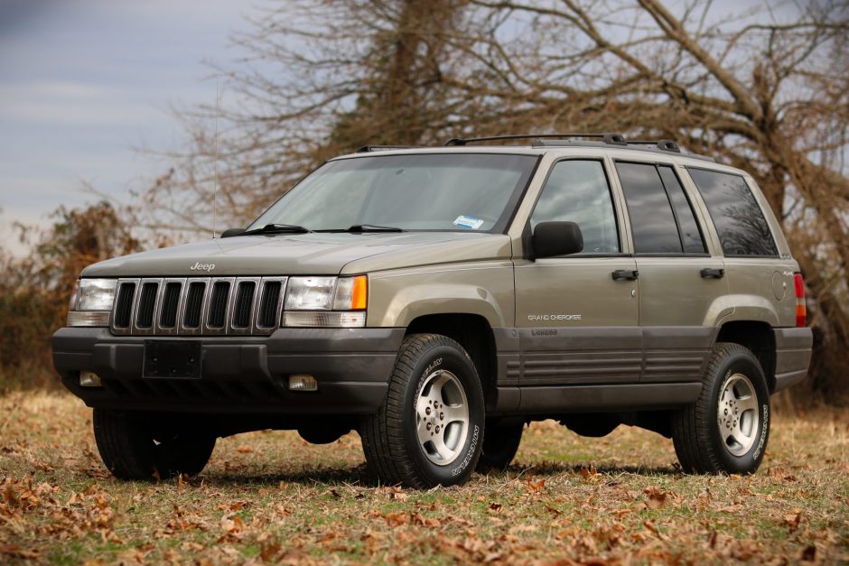 No Reserve: 1998 Jeep Grand Cherokee Laredo for sale on BaT Auctions - sold  for $12,000 on January 20, 2022 (Lot #63,852) | Bring a Trailer