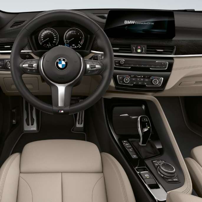 BMW X2: Models & Equipment | BMW.ly