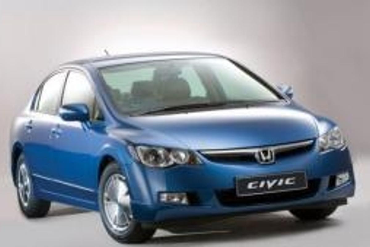 High-spec Honda Civic EX Hybrid includes satellite navigation