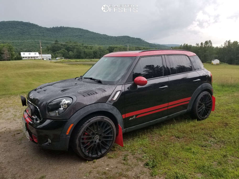 2012 Mini Cooper Countryman with 19x8.5 35 Avant Garde M410 and 245/35R19  Nankang Ns2 and Coilovers | Custom Offsets