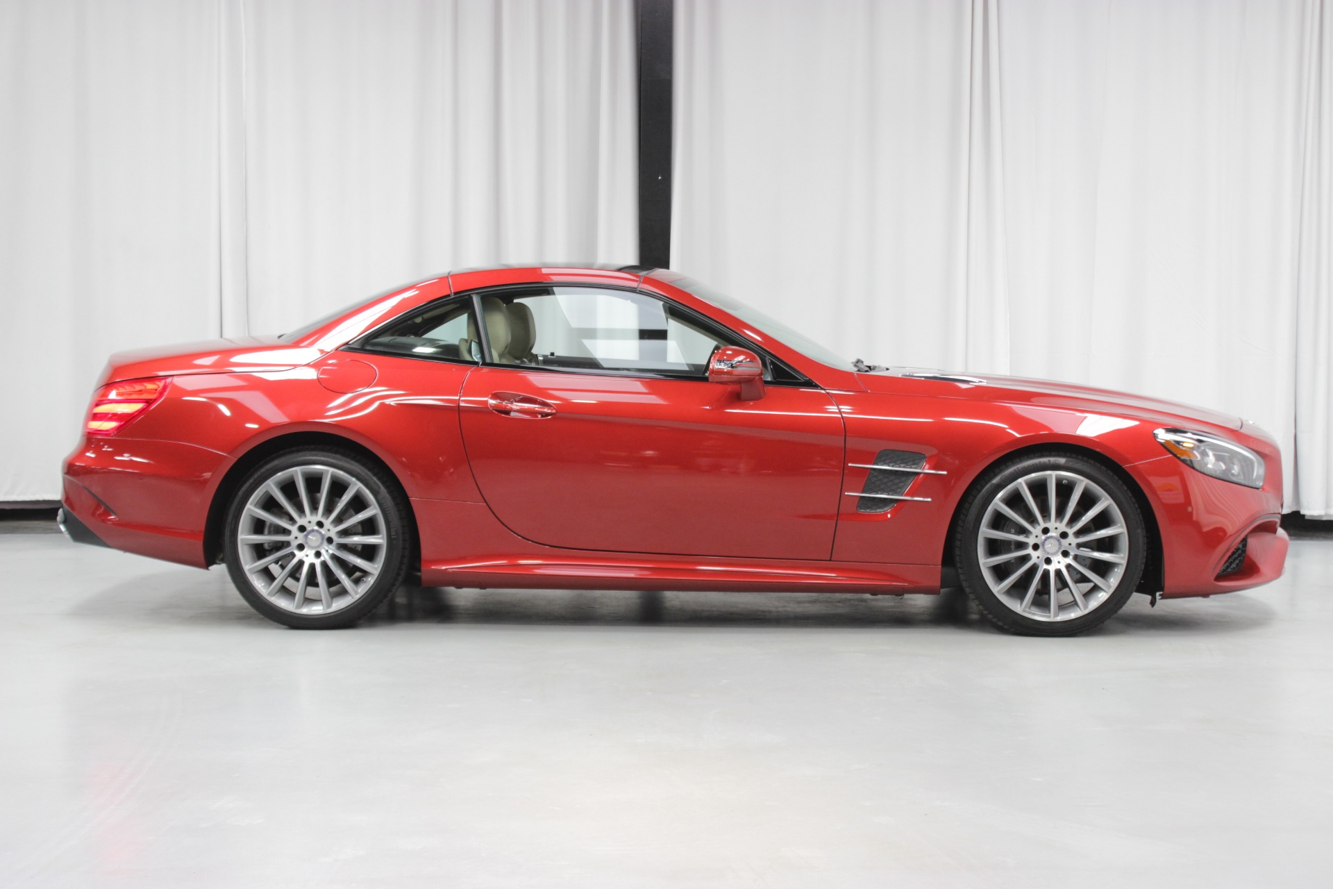 Used 2017 Mercedes-Benz SL-Class SL 450 For Sale (Sold) | Momentum  Motorcars Inc Stock #044905