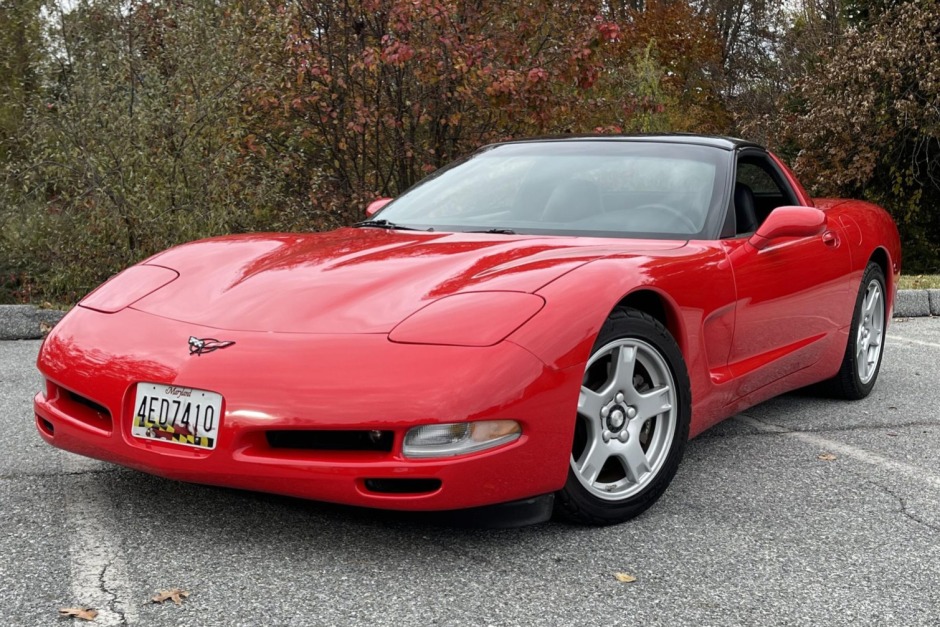13k-Mile 1997 Chevrolet Corvette Coupe 6-Speed for sale on BaT Auctions -  sold for $19,000 on January 3, 2022 (Lot #62,761) | Bring a Trailer