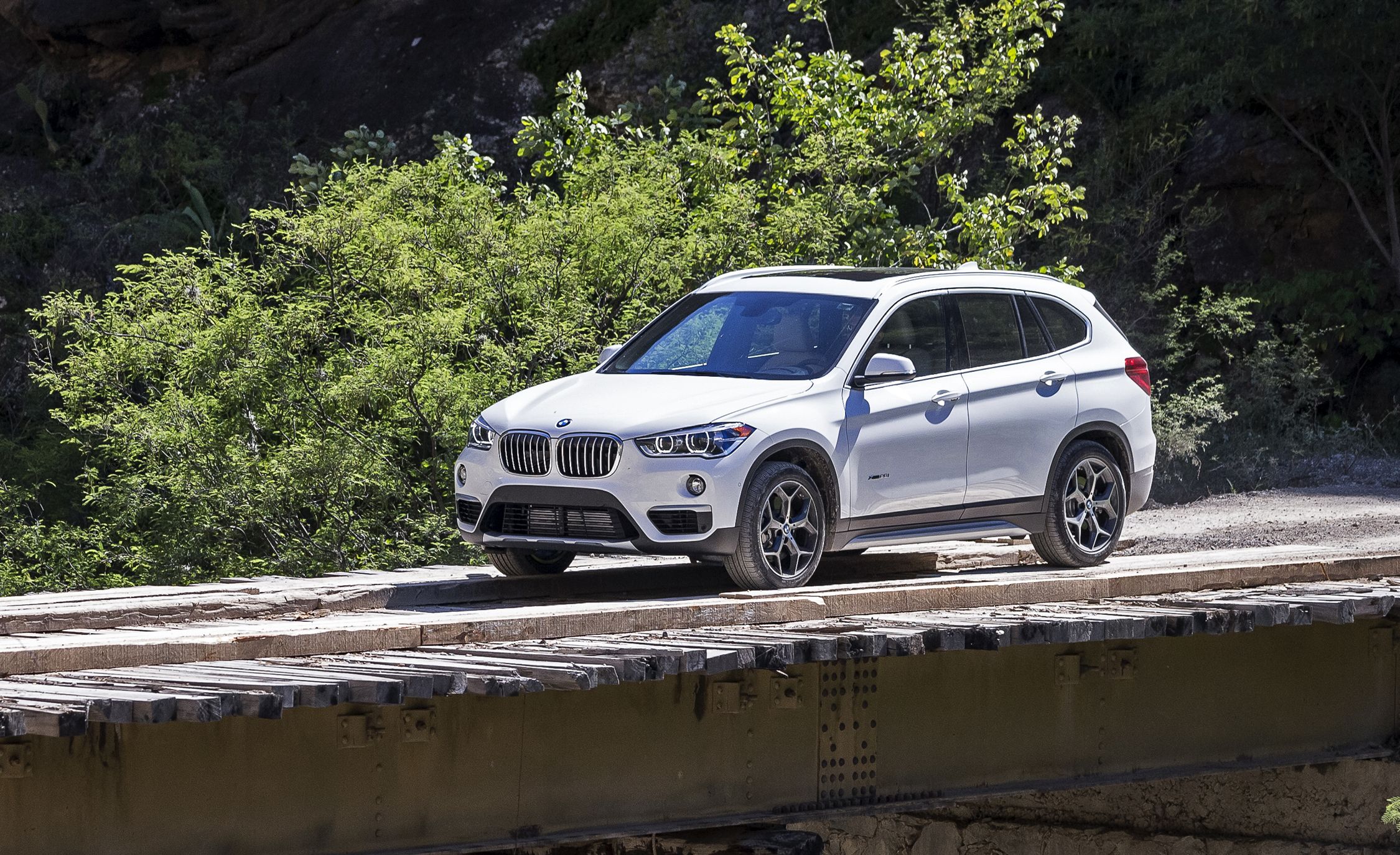 2018 BMW X1 Review, Pricing, and Specs