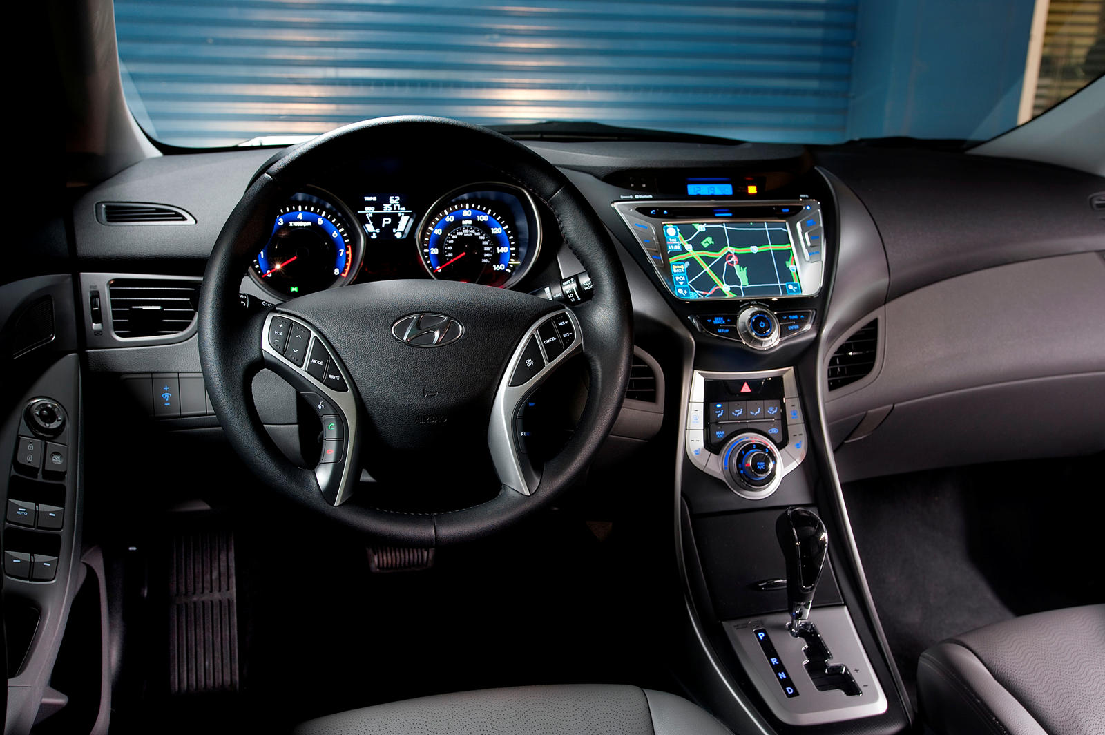 2011 Hyundai Elantra Interior Photos | CarBuzz