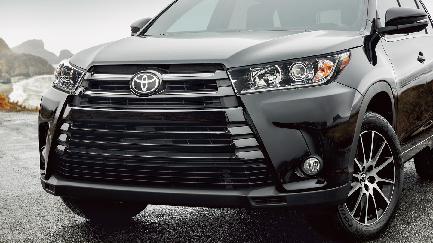 Why Buy 2018 Toyota Highlander Pueblo CO