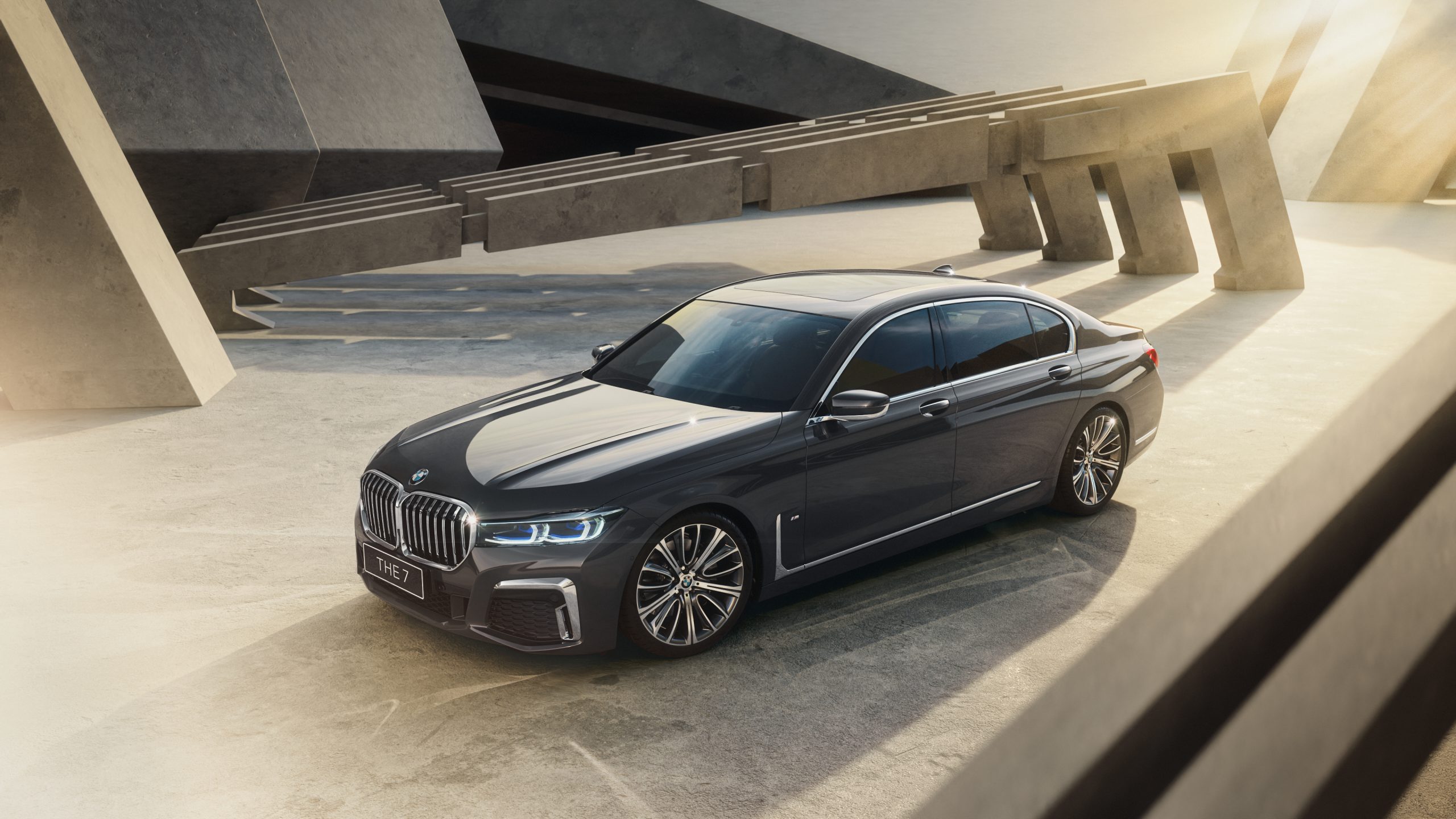 BMW launches limited edition 740Li M Sport Individual - CarThrust