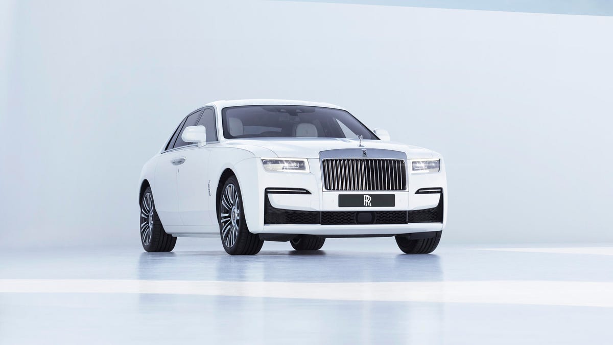 2021 Rolls-Royce Ghost is a V12 powerhouse that'll spoil you with luxury -  CNET