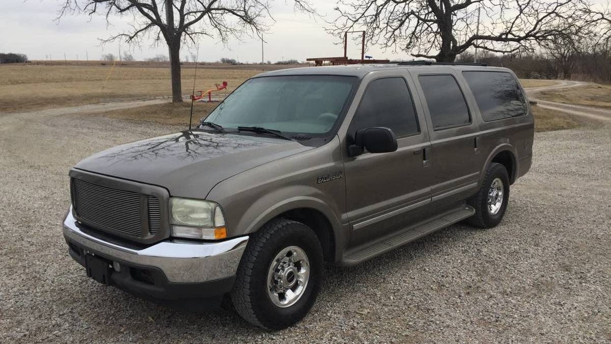 At $8,000, Could This 2003 Ford Excursion Limited 7.3 Be A Pretty Big Deal?