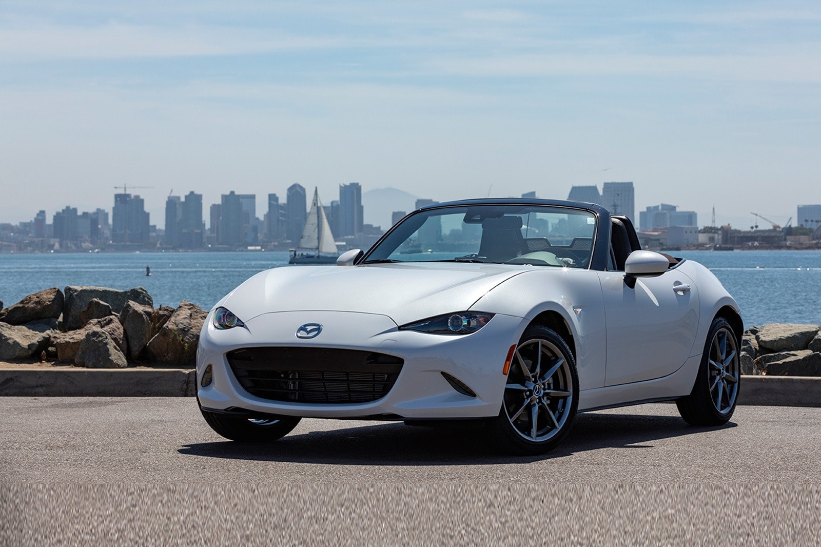 2022 Mazda MX-5 Miata Road Test: Unraveling the Legend | Edmunds