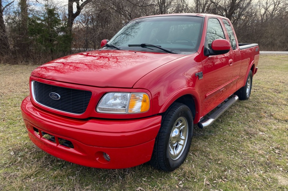 No Reserve: 24k-Mile 2003 Ford F-150 STX SuperCab for sale on BaT Auctions  - sold for $19,950 on January 15, 2023 (Lot #95,797) | Bring a Trailer