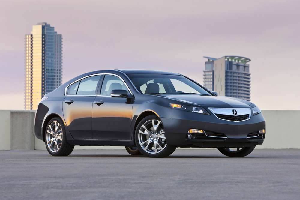 2013 Acura TL Review: Tech Transforms the Common Cruiser | Digital Trends