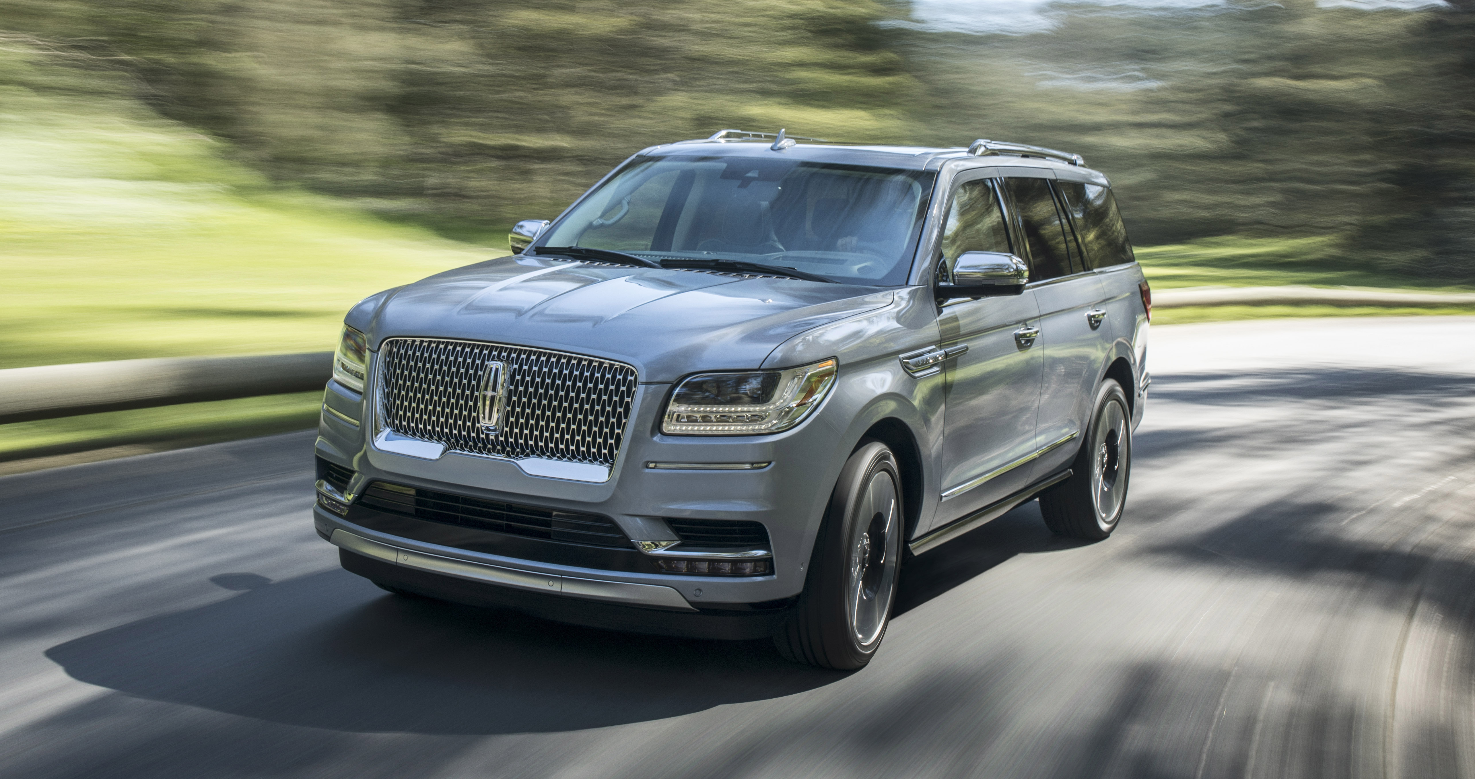 The 2021 Lincoln Navigator Has A Boatload of Disappointments