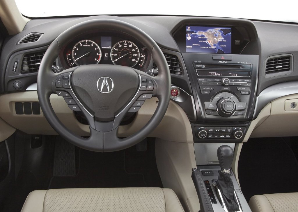 The 2014 Acura ILX Hybrid Is a Reliable and Forgotten Fuel Saver