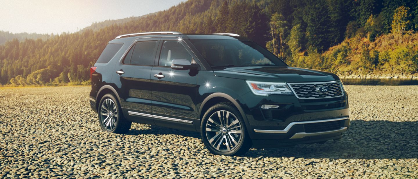 2018 Ford Explorer Shadow Black Exterior Color_o - Akins Ford