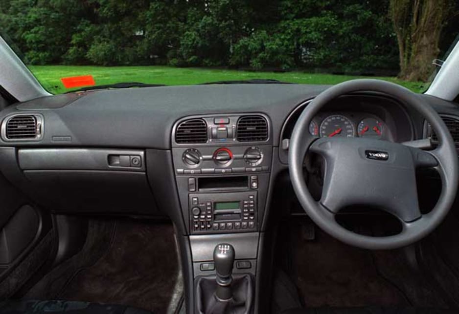 Used Volvo S40 V40 review: 1997-2000 | CarsGuide