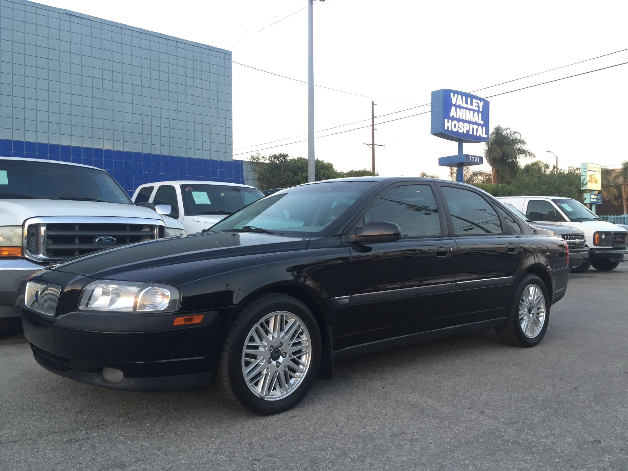 Used 2002 Volvo S80 T6 at City Cars Warehouse Inc
