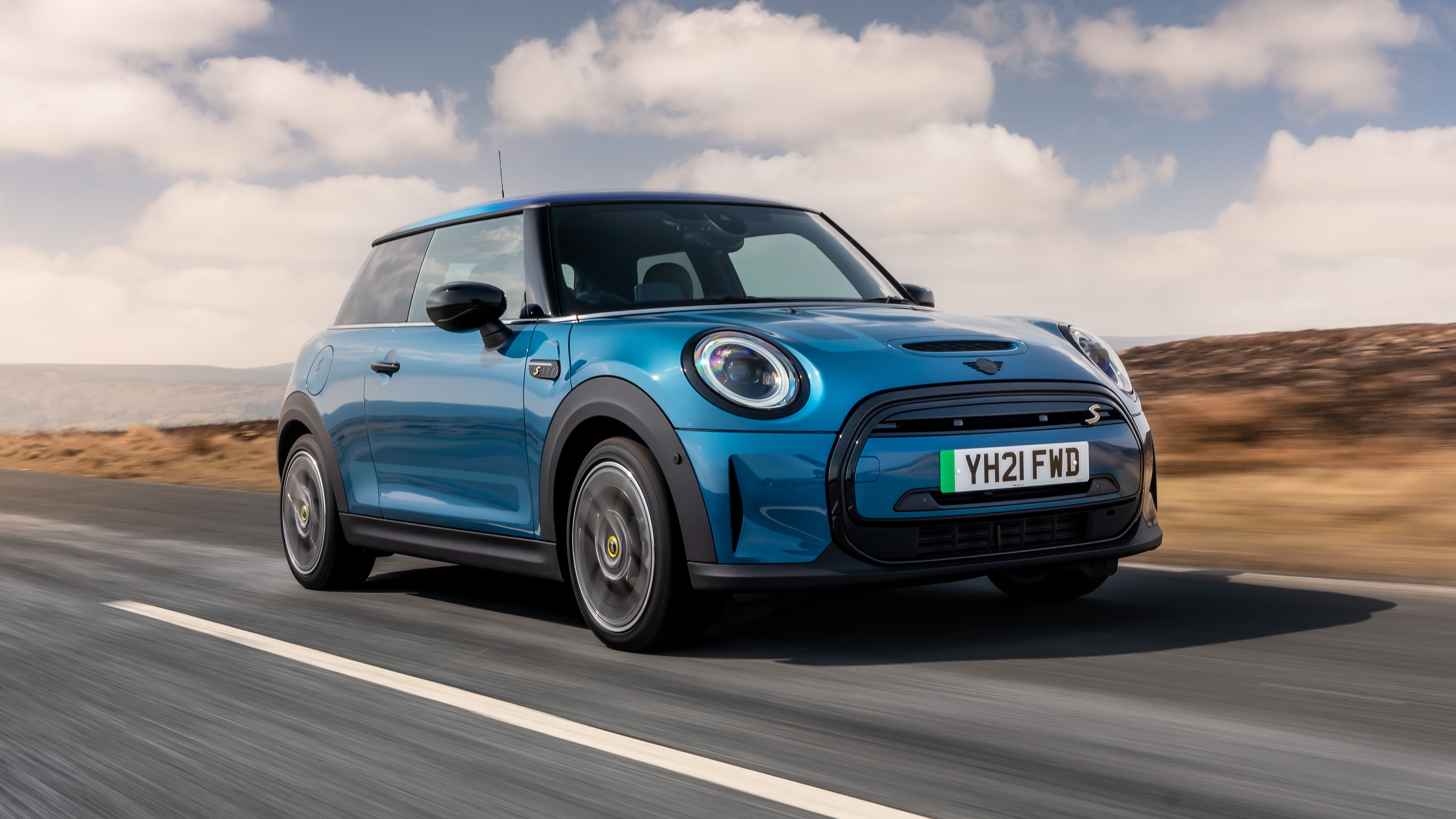 Mini Electric Review 2023 | Top Gear
