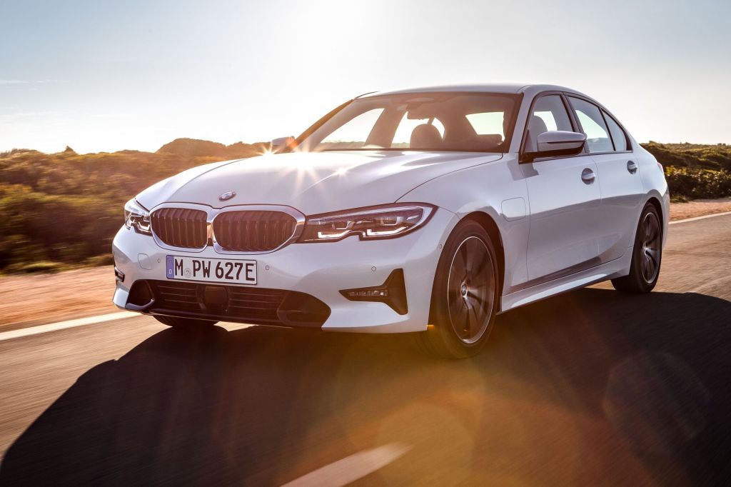 Auto review: 2021 BMW 330e plug-in hybrid powerful, eco-friendly and  stylish – The Oakland Press