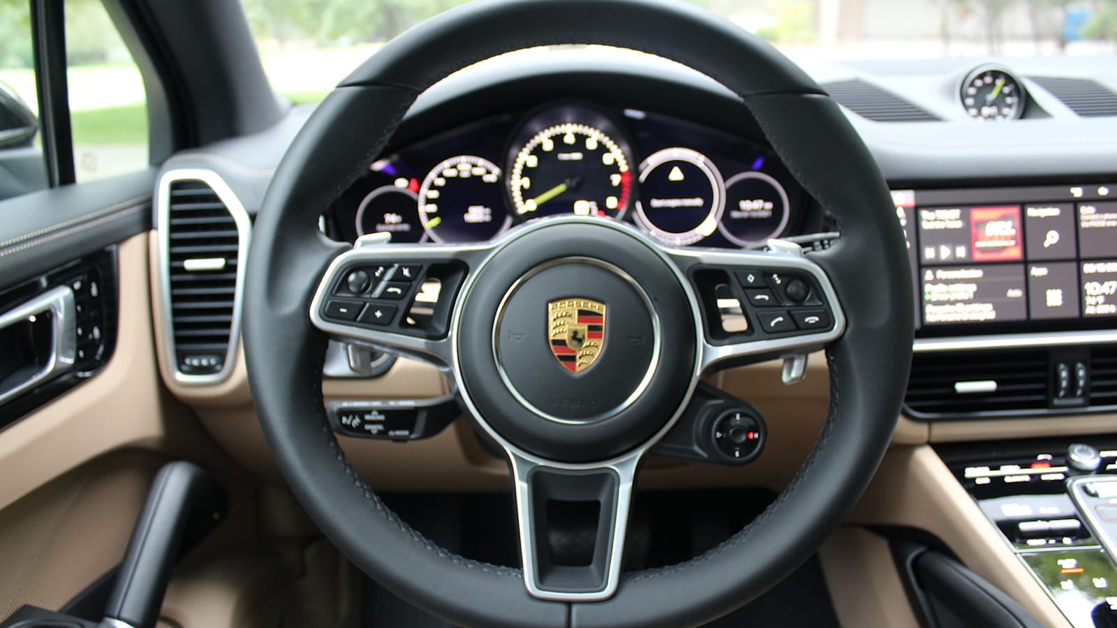 2021 Porsche Cayenne E-Hybrid Interior Review | What $12,190 worth of  options gets you - Autoblog