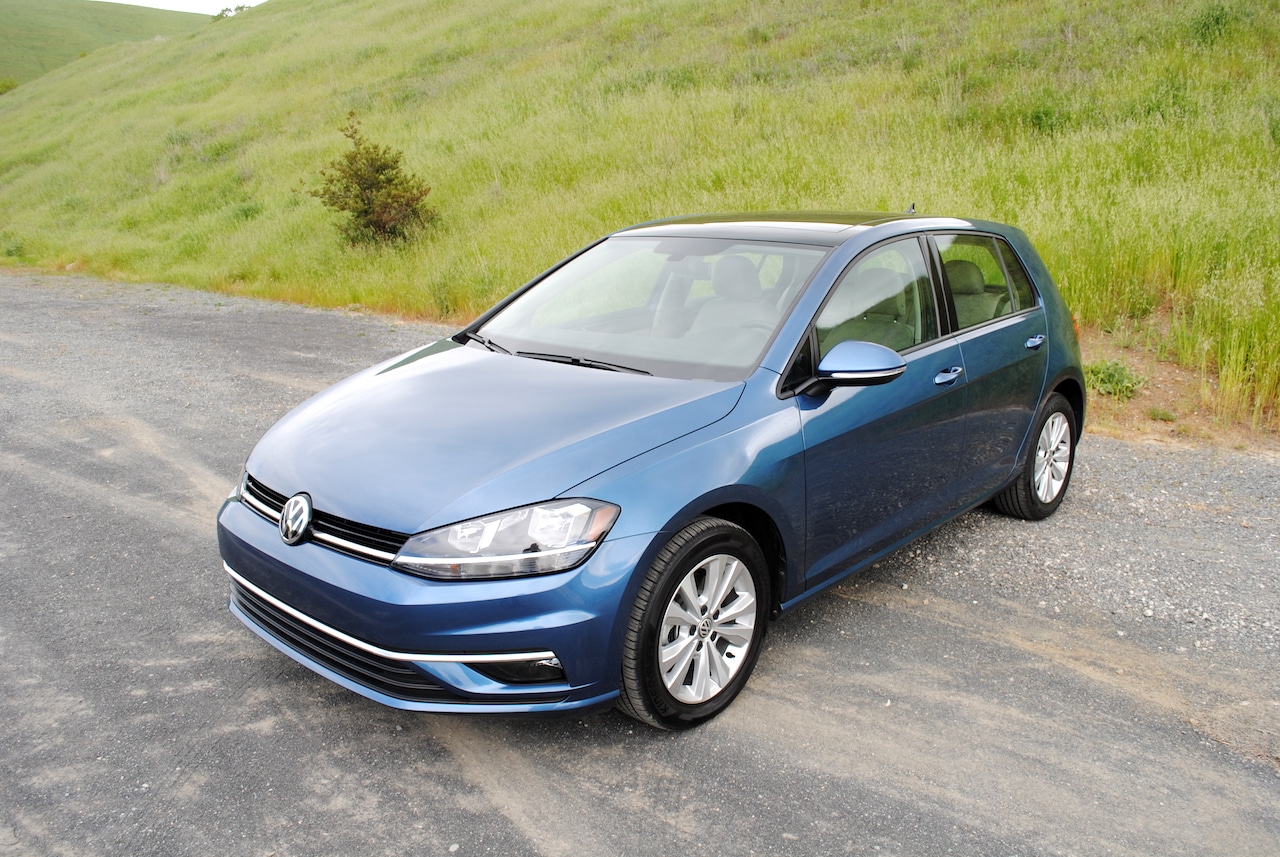 Affordable Fun: 2019 Volkswagen Golf SE Test Drive | AutoNation Drive